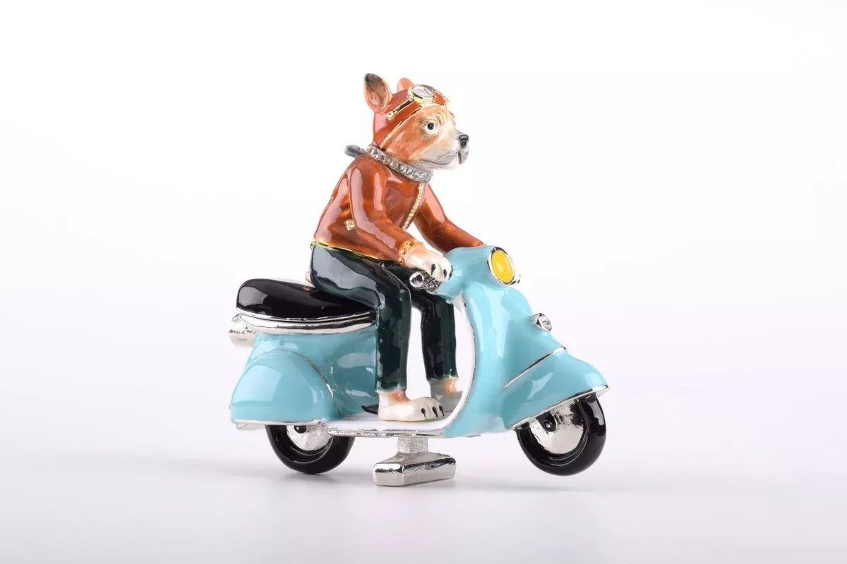 Dog on Vespa