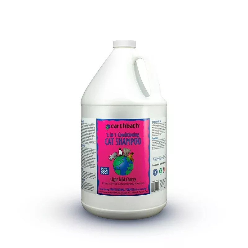earthbath 2-in-1 Conditioning Shampoo for Cats, Light Wild Cherry, 128oz Cat Shampoo and Conditioner Extra Gentle Made in USA – Creating a Sanctuary for Your Pets and Visiting Wildlife