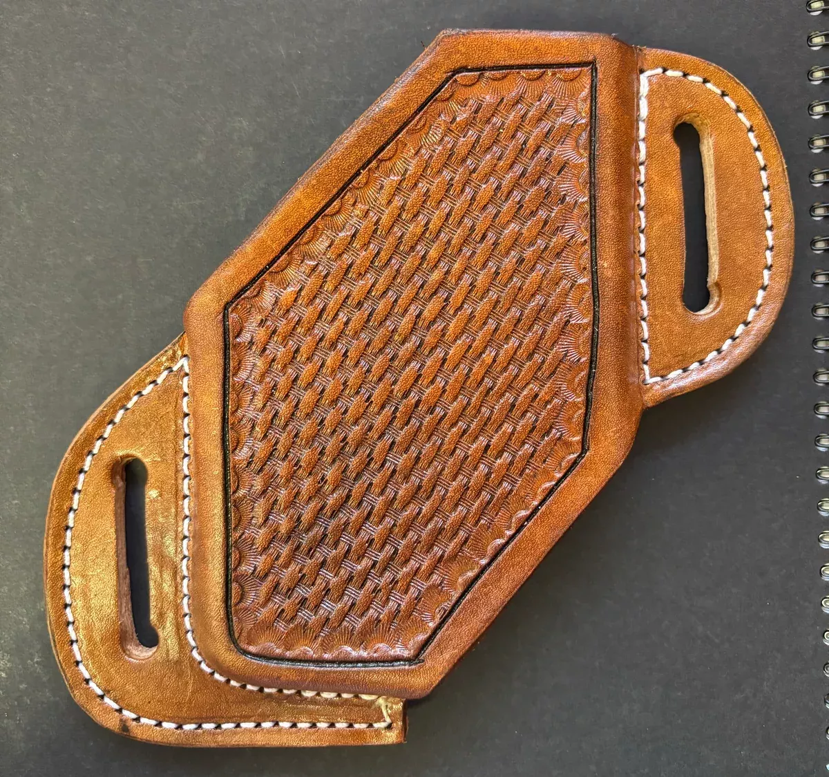 FUNDA PARA CELULAR DE BAQUETA