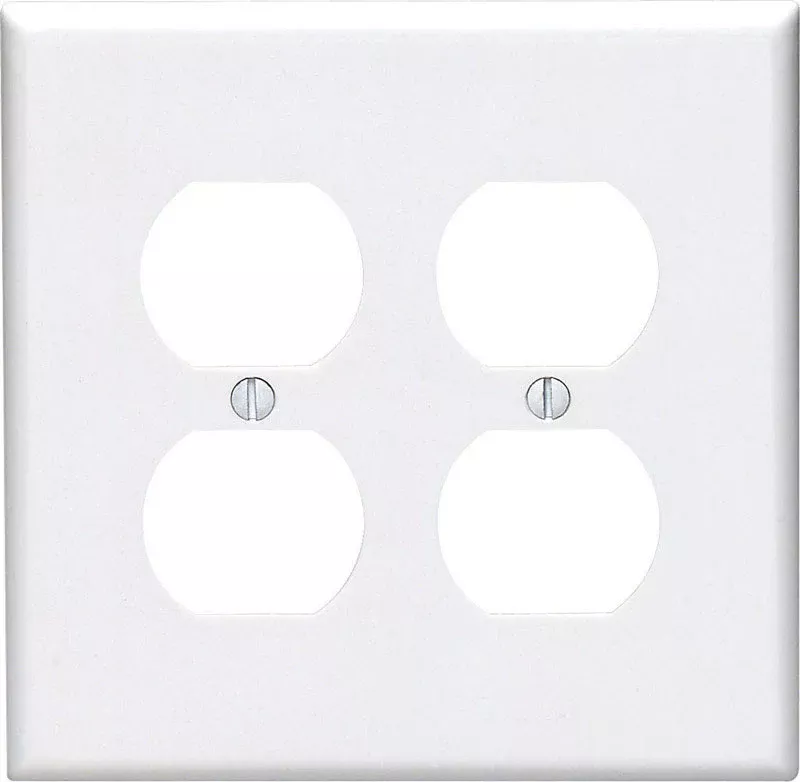 Leviton PJ82 Midway 2-Gang Duplex Device Receptacle Wallplate