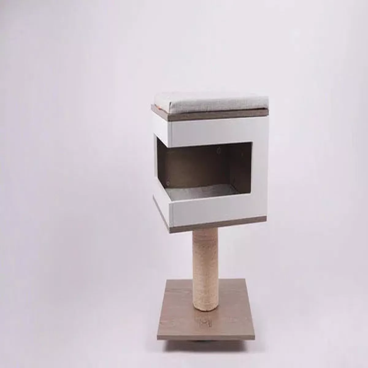 M-PETS New Catelite - Richard Cat Tree