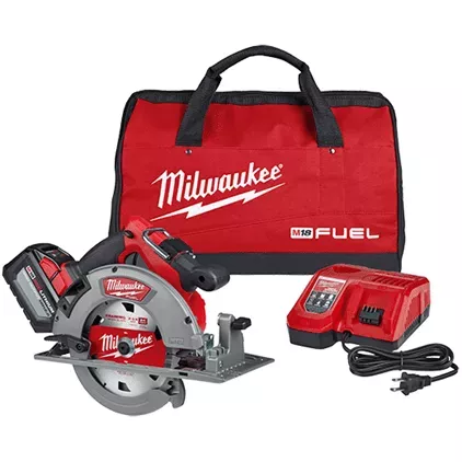 Milwaukee, M18 Fuel, 7 1/4″ Circular Saw Kit