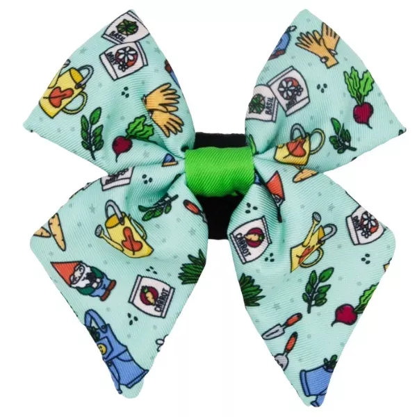 Sassy Woof Dog Sailor Bowtie - Chilling Gnomies