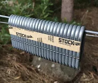 STOCKade, ST400 Barbed Staples, 1.75″, 9 Gauge
