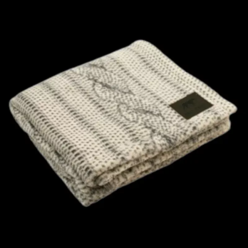 Tall Tails Cable Knit Blanket 30x40