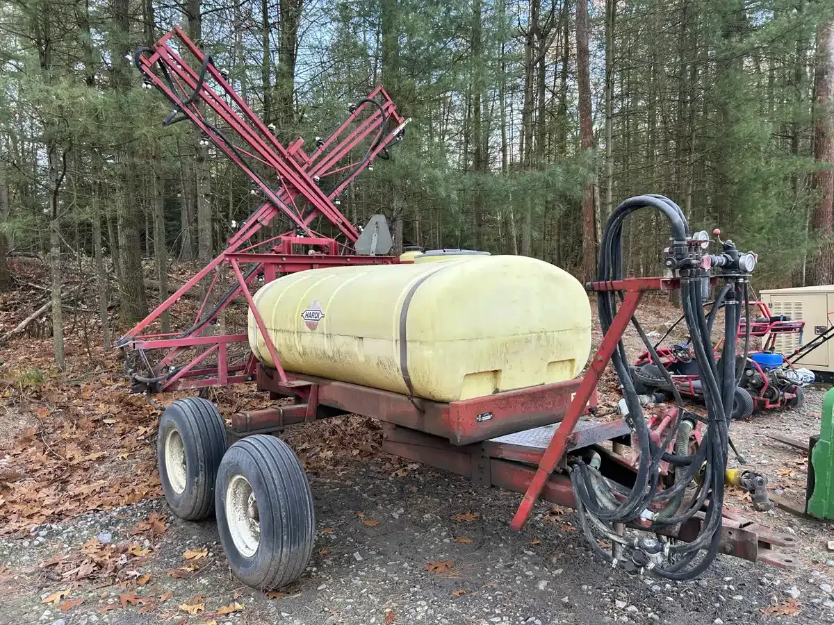 Used Hardi TR500 Sprayer – Pull Type